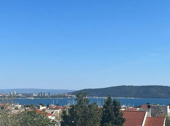 Kuca Za Odmor Antonini Feriehus Kaštela