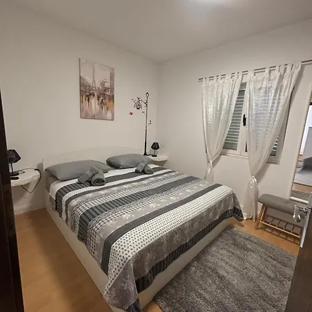 Kuca Za Odmor Antonini Casa de Férias *